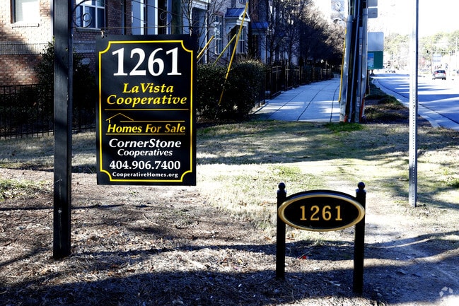 Photo - Lavista Co-op