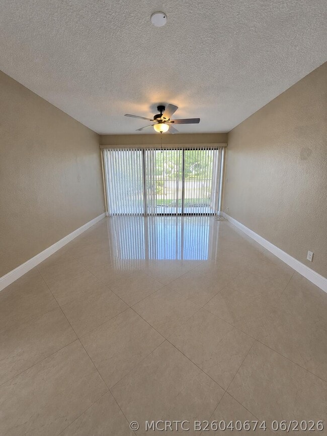 Building Photo - 1440 Windorah Way Unit C