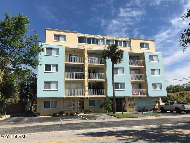 Photo - 732 N Halifax Ave Unit 202