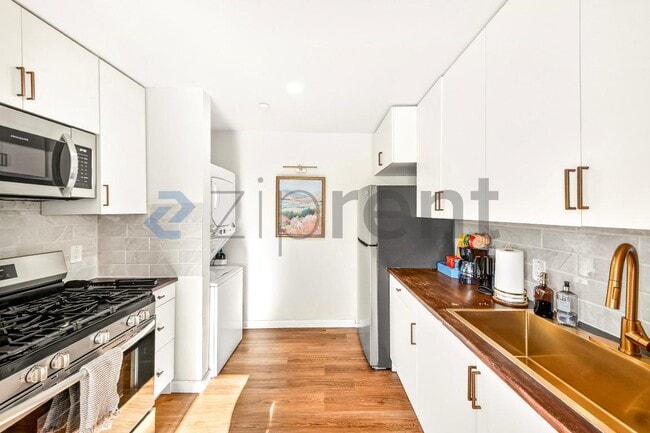 Photo - 12877 Borden Ave