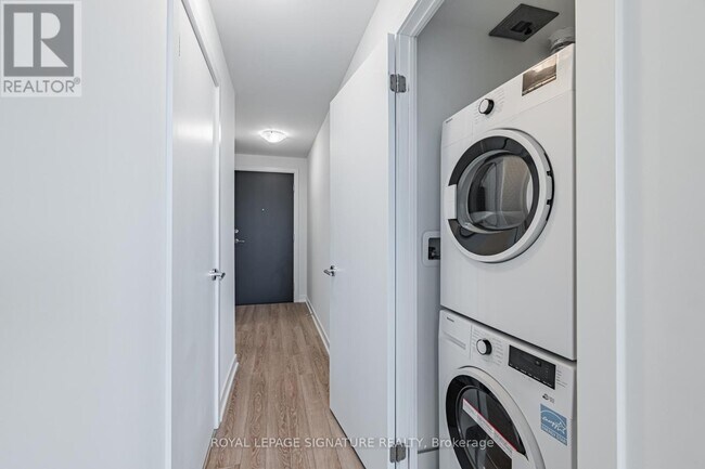 Photo - 250 Lawrence Ave W Unit 609