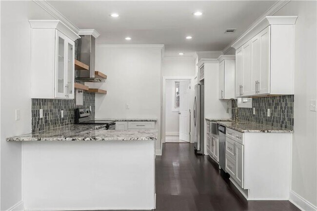954 Byron Dr SW