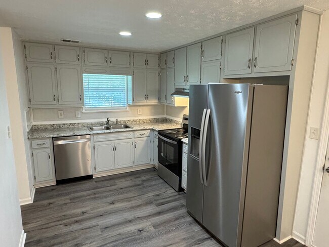 Photo - Nice Riverdale 3 Bedroom 2 Bath in Cul-De-Sac!!