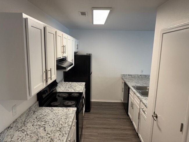 Photo - 1375 N Carriage Way Unidad 1375