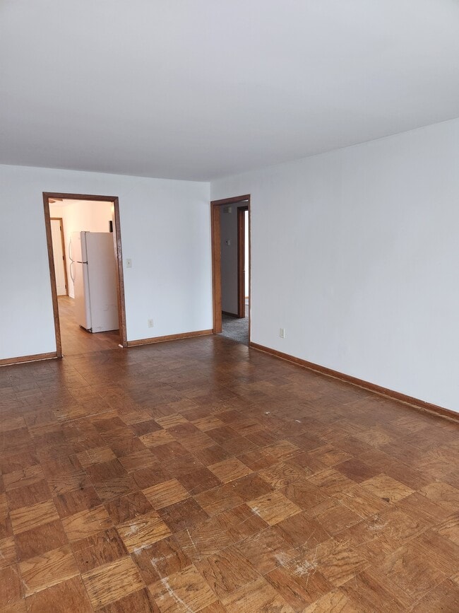 Photo - Swords & Rohmann Unit 3021