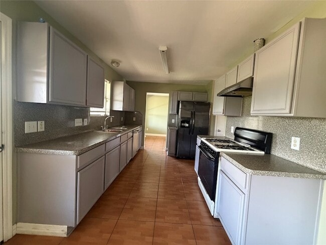 2615 Meiko Dr