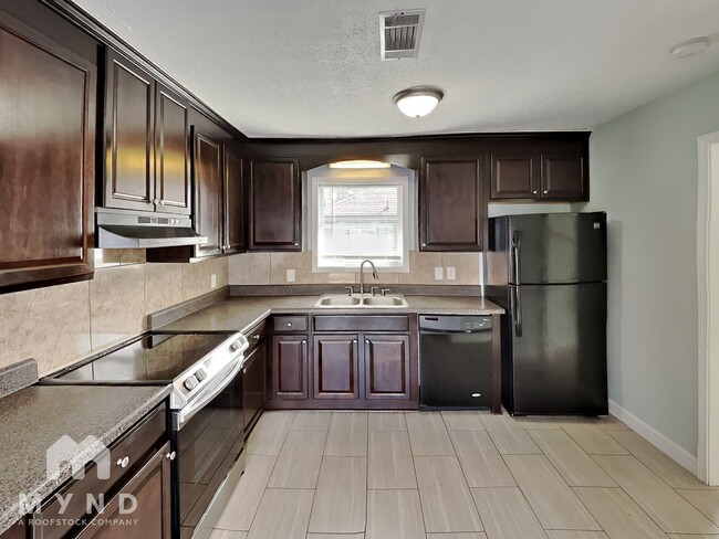 Photo - 544 Timber Ridge Ct