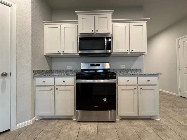Photo - 7948 Oaktown Dr