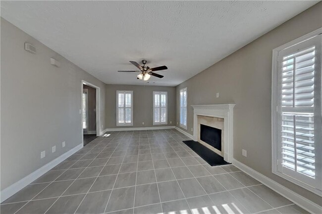 Photo - 5021 Limerick Ln