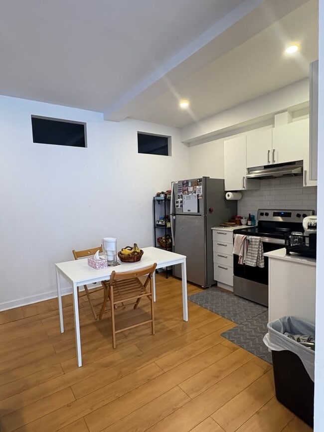 Photo - 5491 Av. Victoria Unité 119