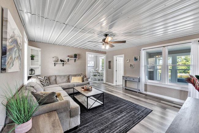 712 McDonald St Unit SI FL2-ID1531286P