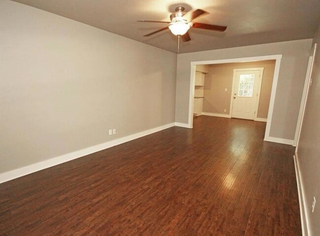 Photo - 1205 W Brooks St
