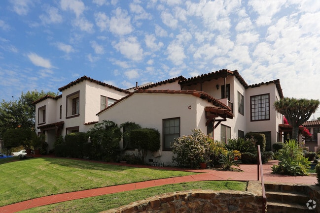 Photo - Patio Laguna Apartments