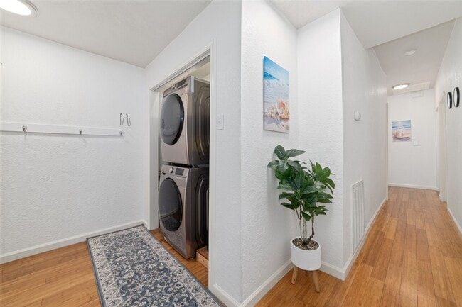 Photo - 5119 Avenue O 1/2