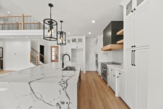 Photo - 17068 Lively Rd