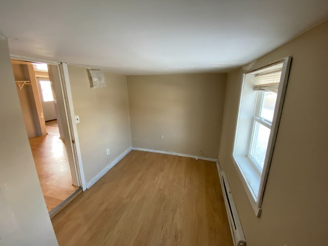 Photo - 103 Kneale Ave S
