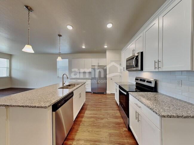Photo - 164 E Sicily Dr