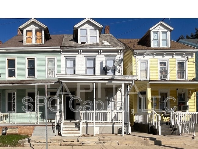 Building Photo - 573 W Princess St