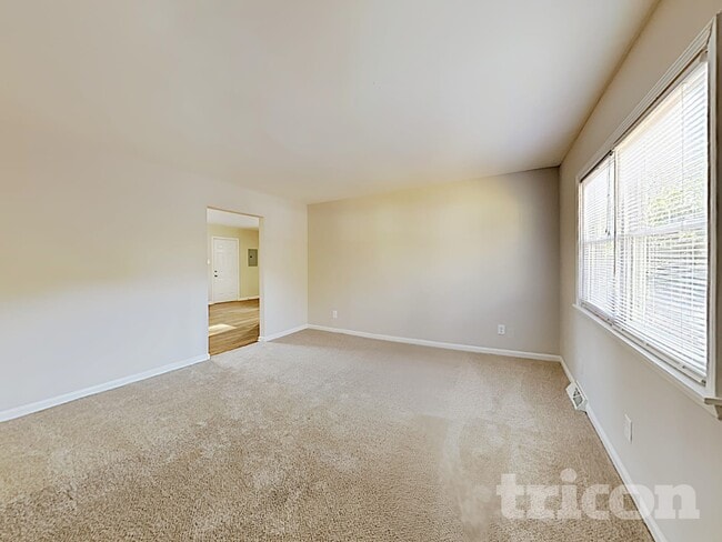 Photo - 9421 Spruce Pine Pl