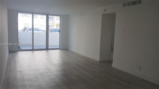 3001 S Ocean Dr Unit 107