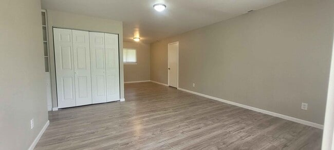 Photo - Section 8 Welcomed!