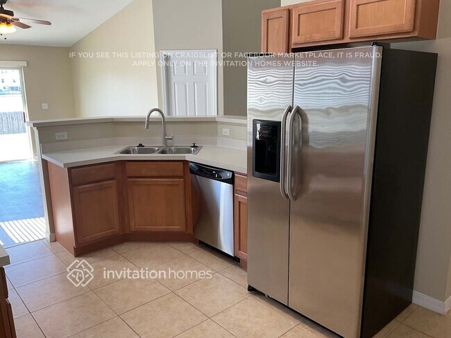 Photo - 3468 Sepia St