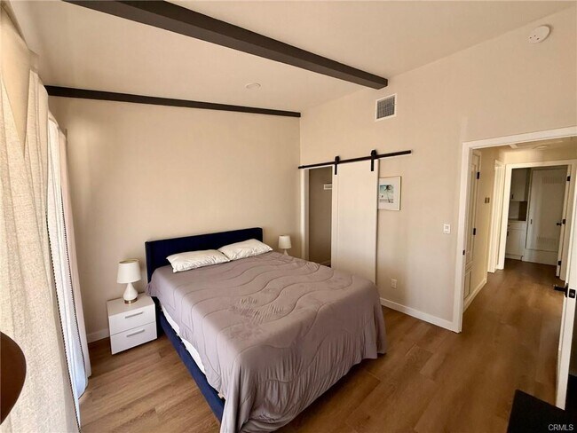 Photo - 4955 Alatar Dr House