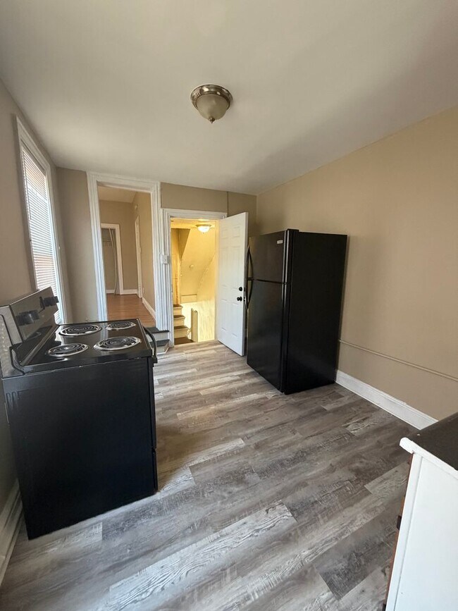 727 Chestnut St Unit 2nd Floor