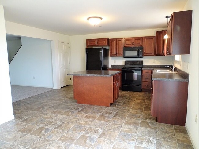 Photo - 336 Meadow View Dr