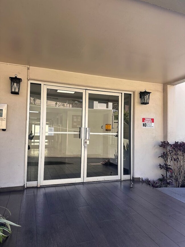 Photo - Moanalua Armstrong Unidad Moanalua Armstrong