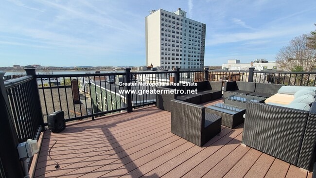 Photo - 21 Winfield St Unit 3