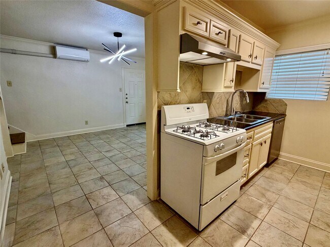 2812 Wichita St Unit 13