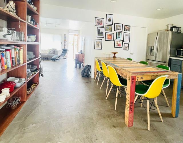 Photo - 3834 La Rosa Dr