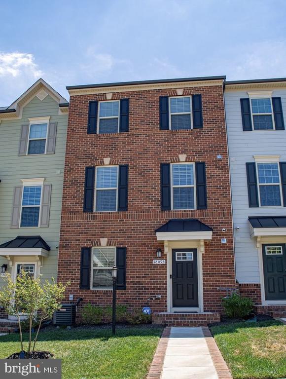 Photo - 18095 Red Mulberry Rd Townhome