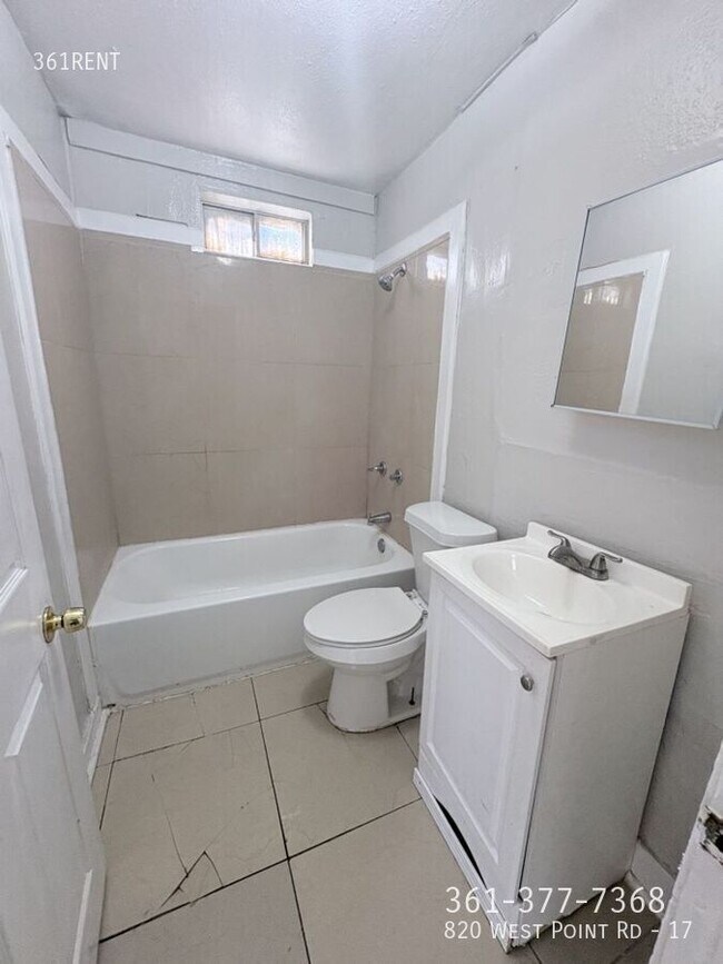 Photo - 820 W Point Rd Unit 17