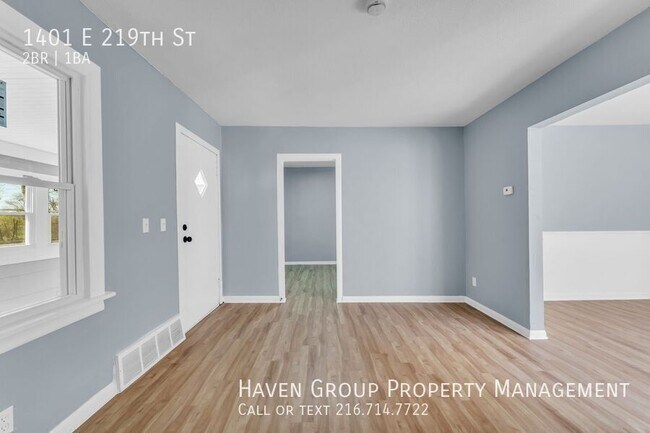 1401 E 219th St