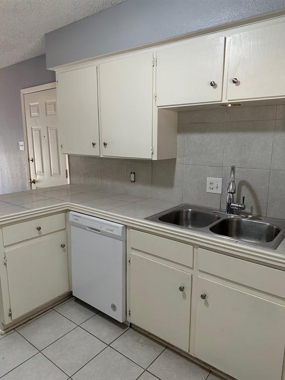 Photo - 1614 Plateau Ridge