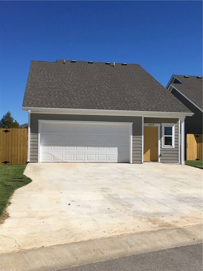 Photo - 1660 N Izard Ln