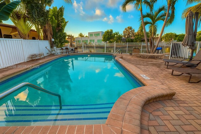 Photo - 1100 Pine Dr Unit 106