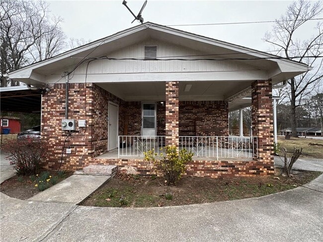 Photo - 1112 Mealor Rd