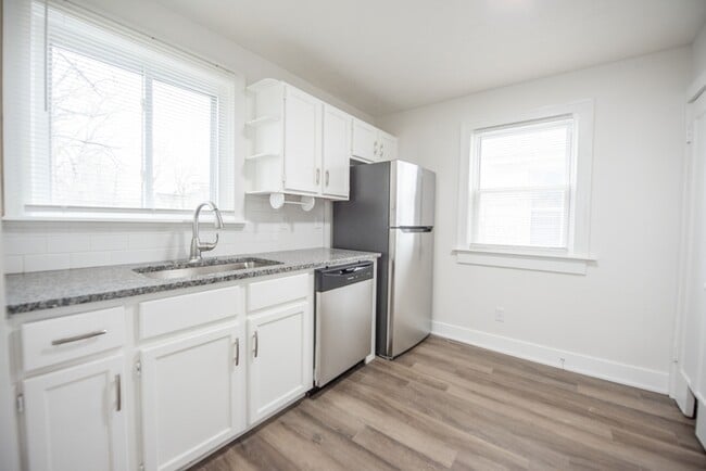 Photo - 1937 Washington Ave