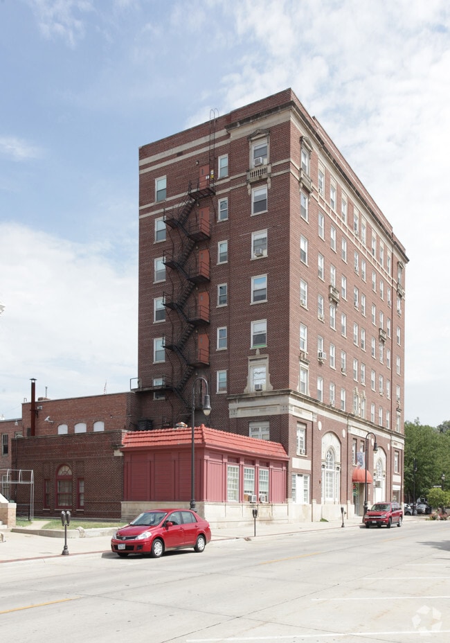Photo - Bluff Towers Apartments