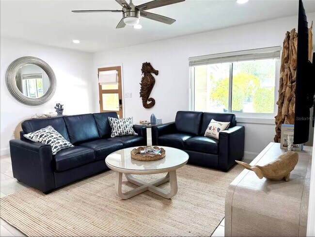 Photo - 2238 Clematis St