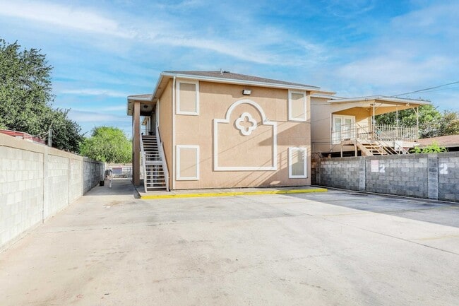 Building Photo - 205 W San Carlos St Unit 4