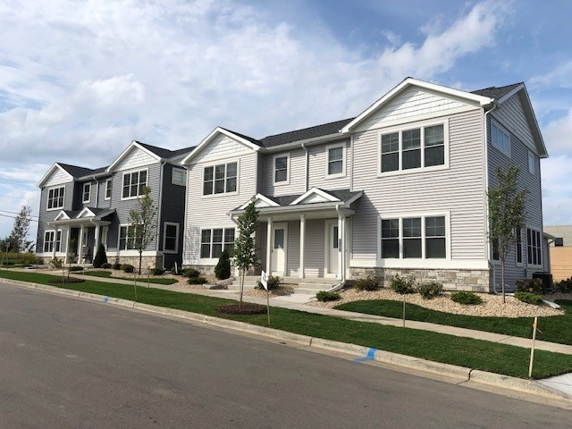 Building Photo - 3630 Angelus Wy Rental