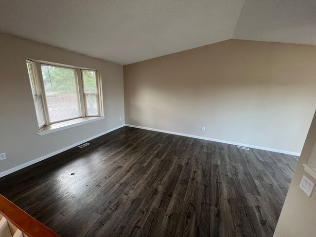 Photo - Beautiful Home 3 Bedroom within Close Proximity to Fort Carson!!