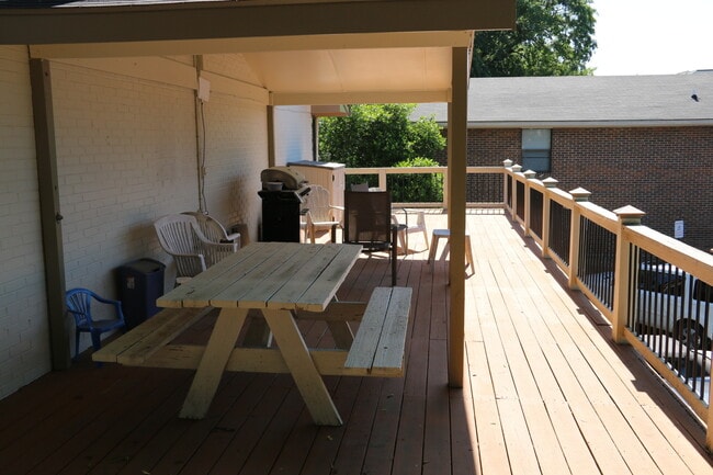 Photo - Efficiency Apartment Close to AU Campus