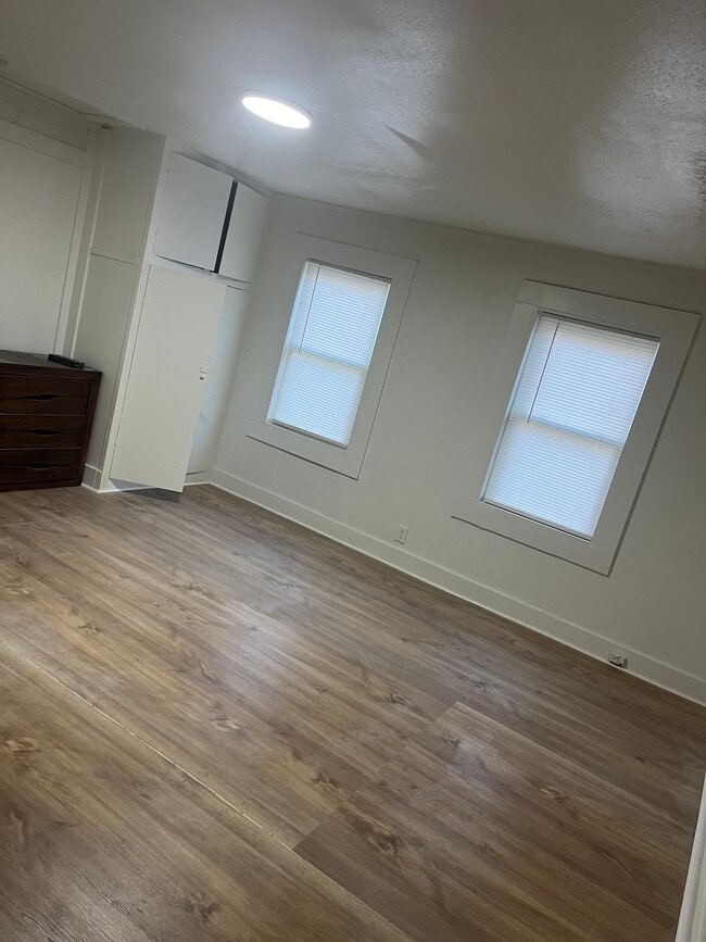 Photo - 2015 Grayson St House