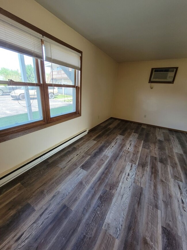Photo - 542 E Bronson Rd Unit Apt. 1