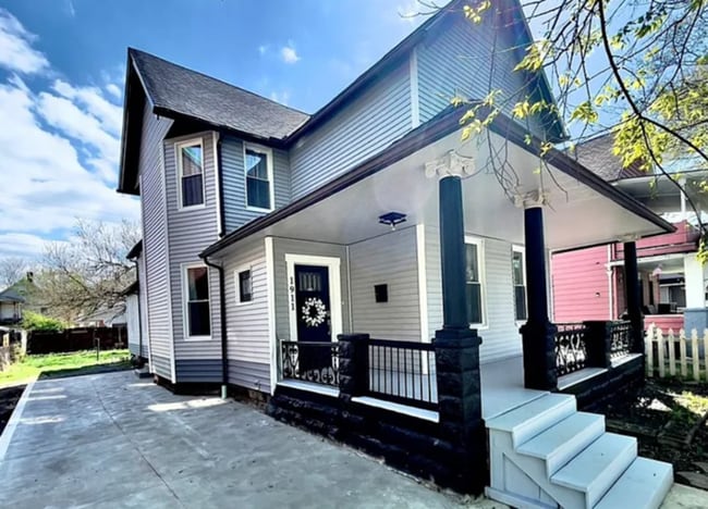 Building Photo - Charming 4 beds 3 baths in Cleveland!